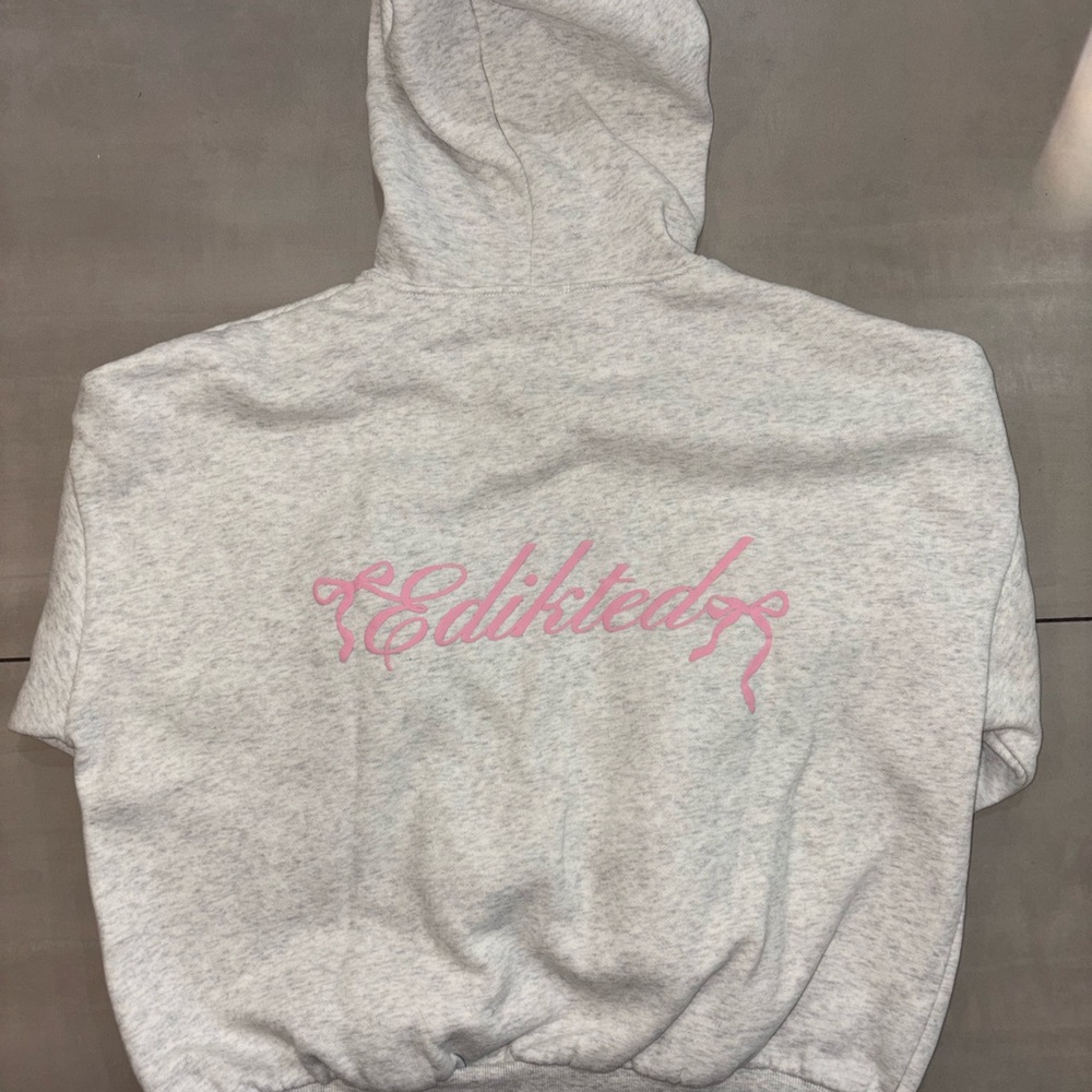 Edikted Light Gray Hoodie with Pink Tag